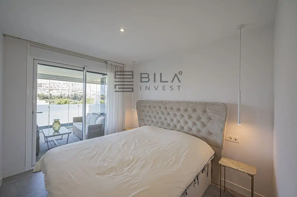 Piso con piscina en venta en Cala Serena, imagen 12