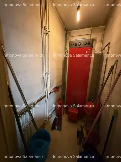 Casa o chalet en venta en Vecinos con Calefacción, Terraza y Trastero
