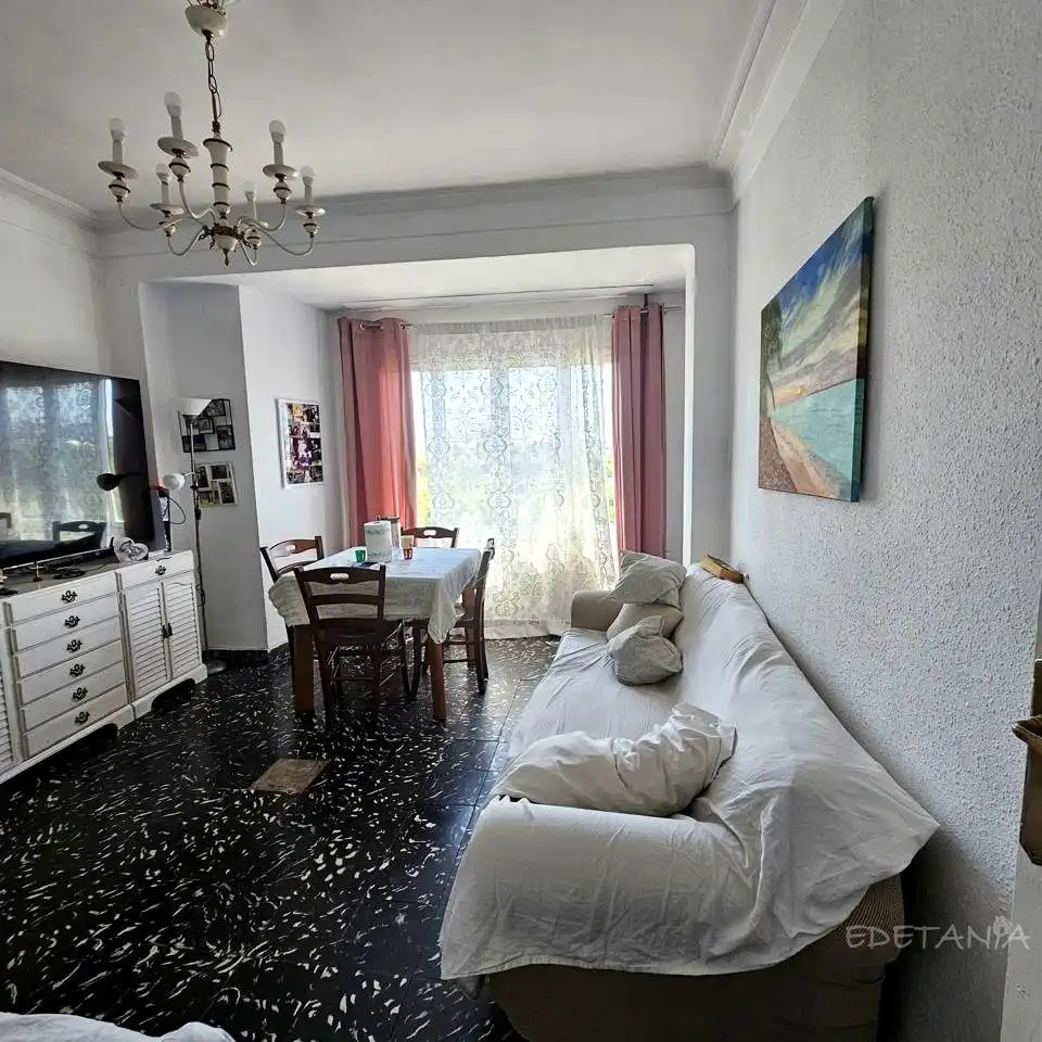 Sala de estar de Piso en venta en Valencia con Aire acondicionado y Balcón