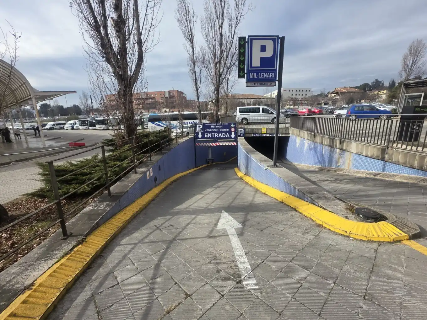 Motorradstellplatz zur Miete in Carrer del Pare Gallissà 2, imagen 10