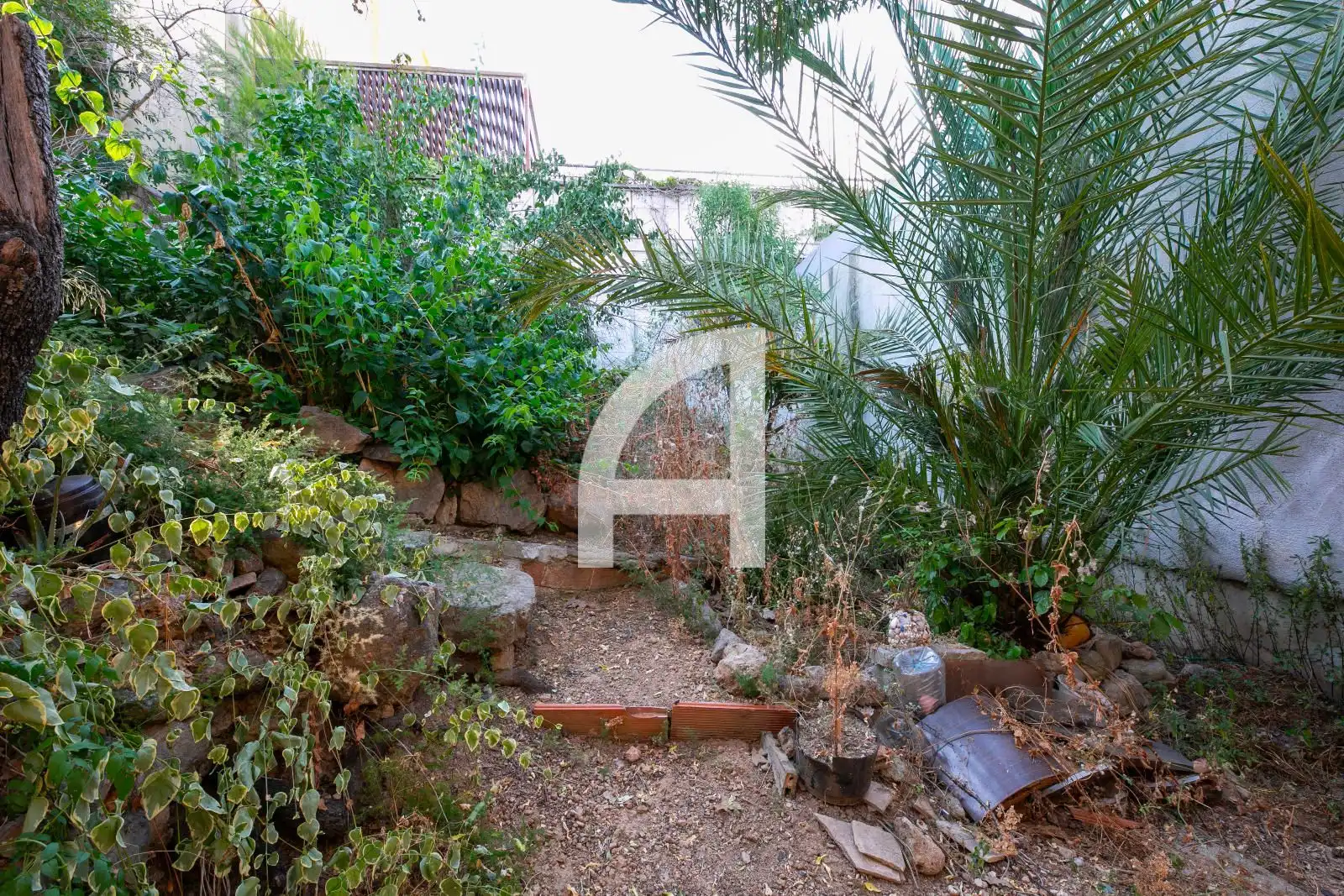 Jardín de Terreno en venta en Corbera de Llobregat