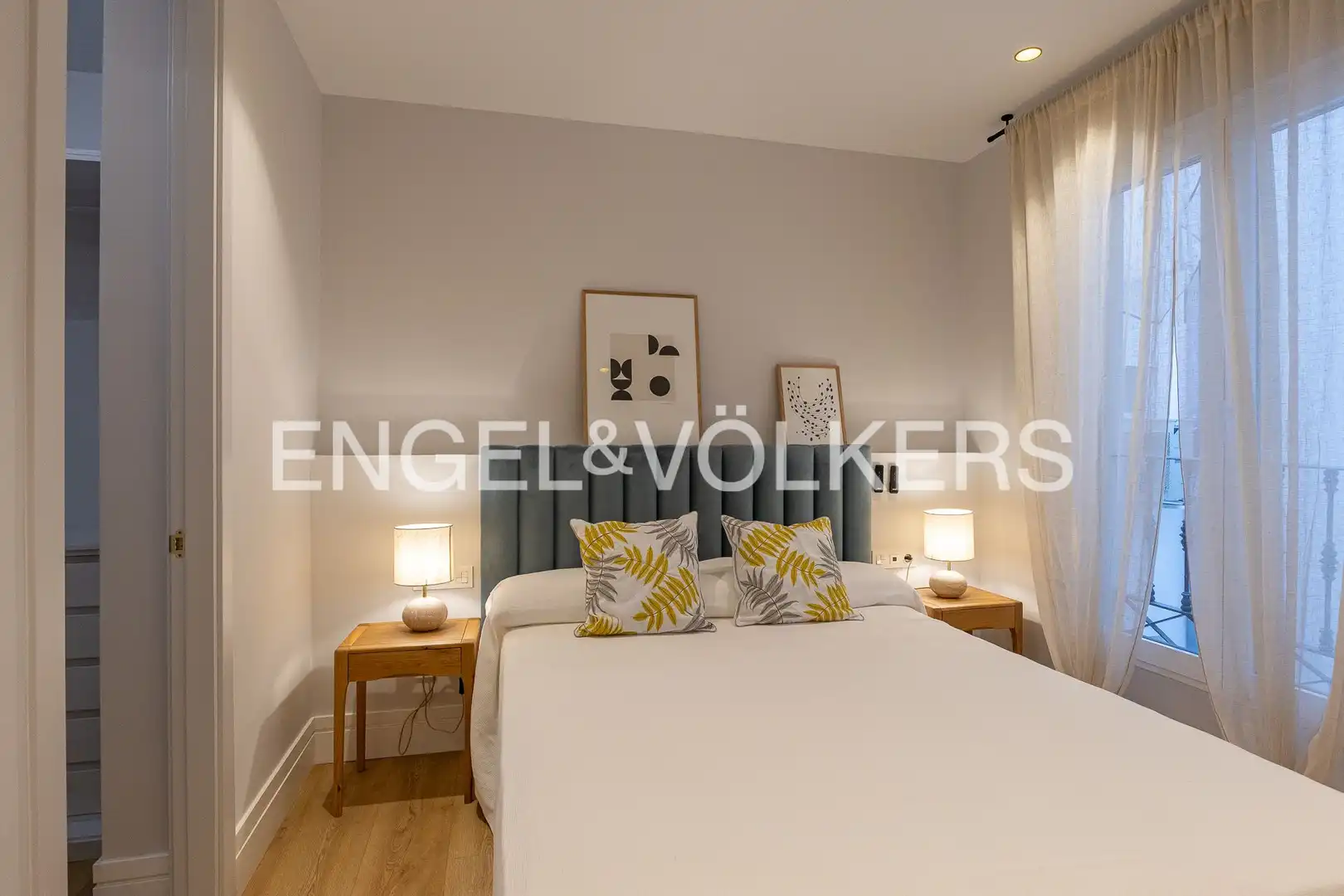 Bedroom of Flat for sale in Madrid  with Air Conditioner, Heating and Furnished