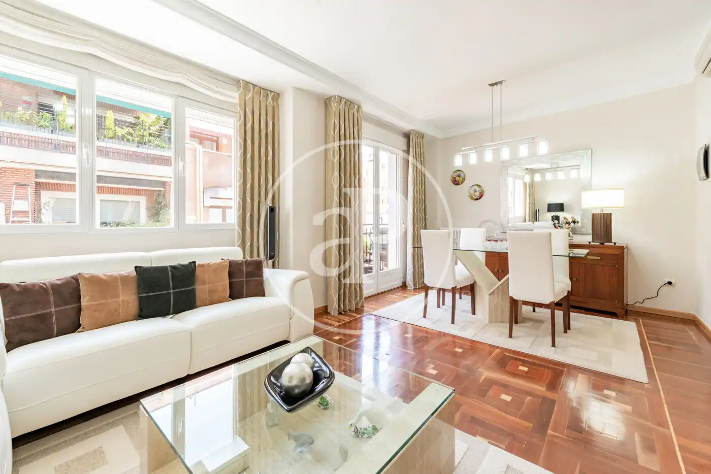 Appartamento con terrazza in vendita a C. de Garcilaso, imagen 9