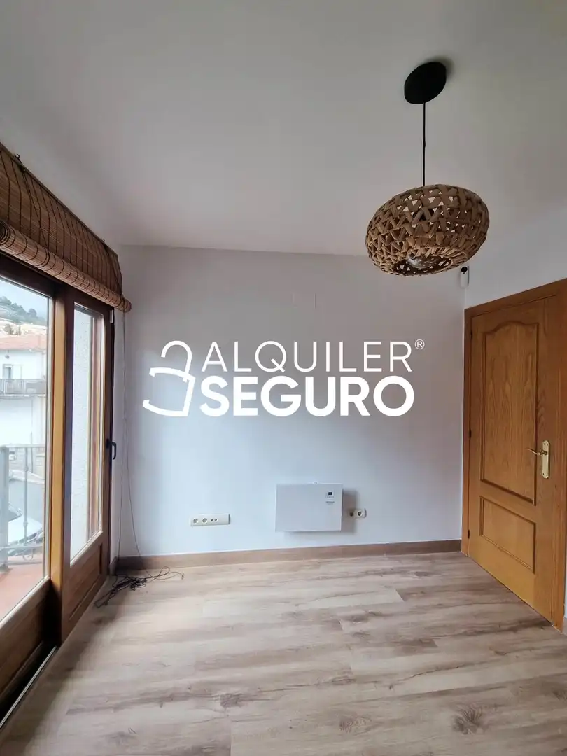 Piso de alquiler en Becerril de la Sierra con Calefacción