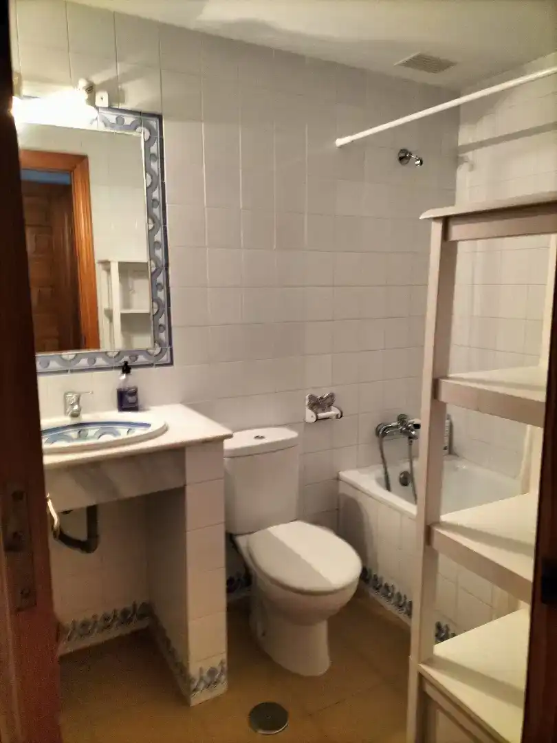 Bany de Pis de lloguer en Zahara de los Atunes amb Aire condicionat, Piscina i Moblat