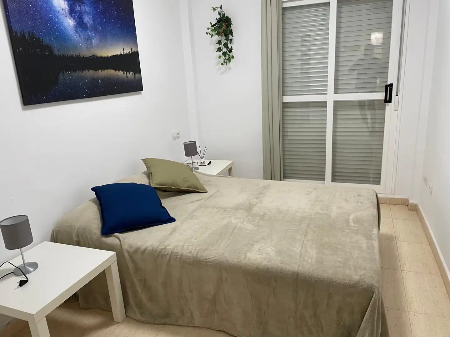 Schlafzimmer von Wohnungen zum Verkauf in Mont-roig del Camp mit Klimaanlage, Terrasse und Ofen