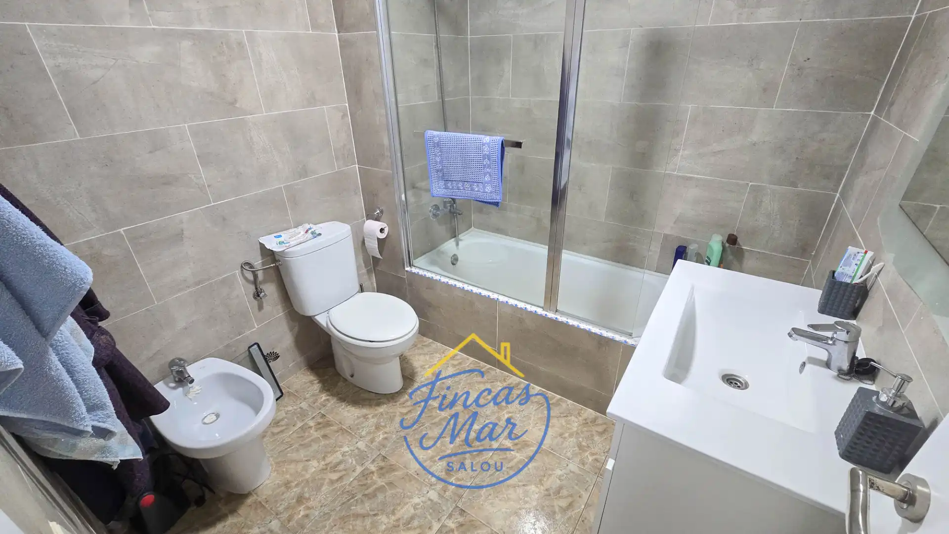 Bathroom of Flat for sale in Tarragona  with Air Conditioner, Terrace and Storage room