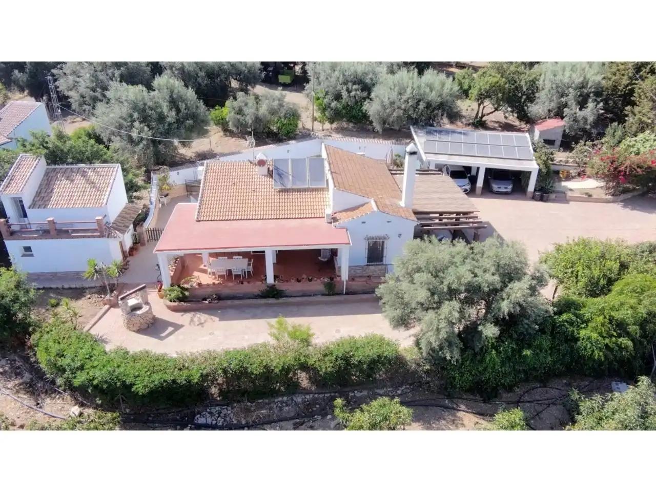 Vista exterior de Casa o xalet en venda en Periana amb Terrassa i Piscina