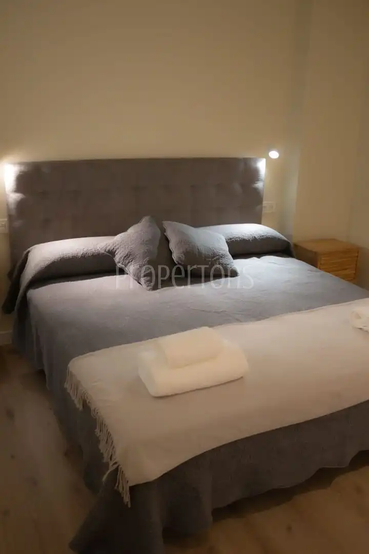 Bedroom of Flat for rent in Bilbao   with Furnished and Balcony