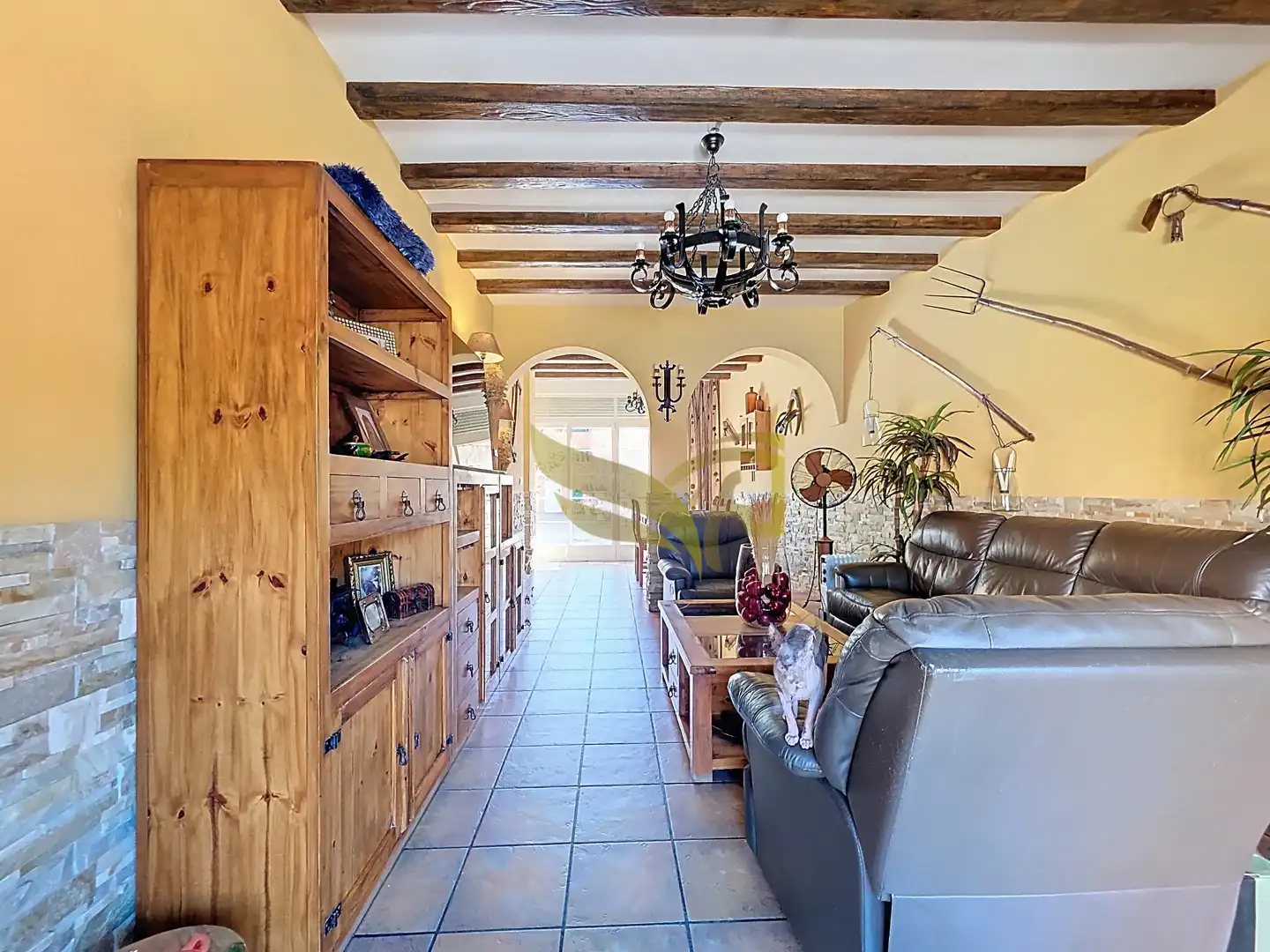 Sala de estar de Casa adosada en venta en Aranjuez con Aire acondicionado, Calefacción y Jardín privado