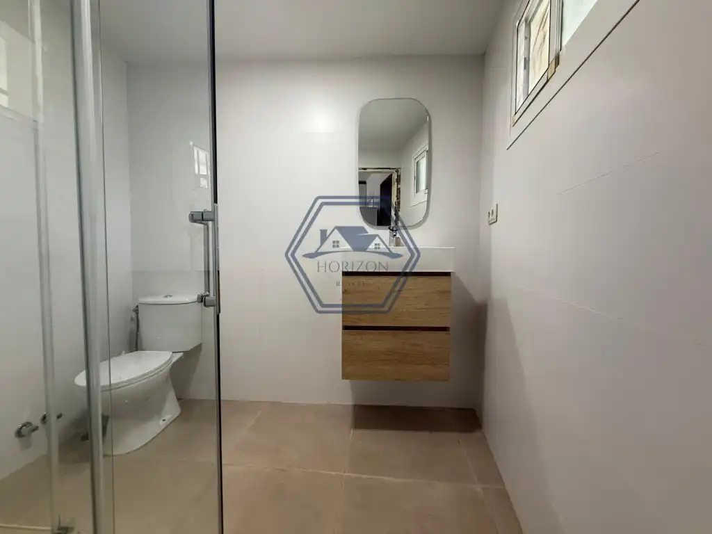 Bany de Pis en venda en Marbella amb Piscina comunitària