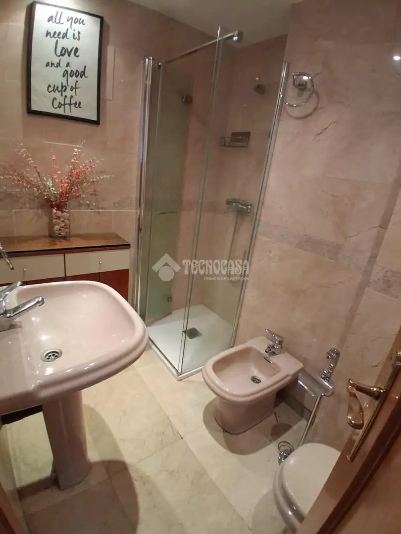 Badezimmer von Wohnung zum Verkauf in Getafe mit Heizung
