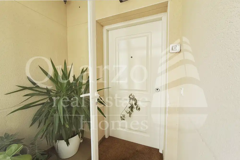 Casa adosada en venta en Plasencia con Calefacción, Terraza y Balcón