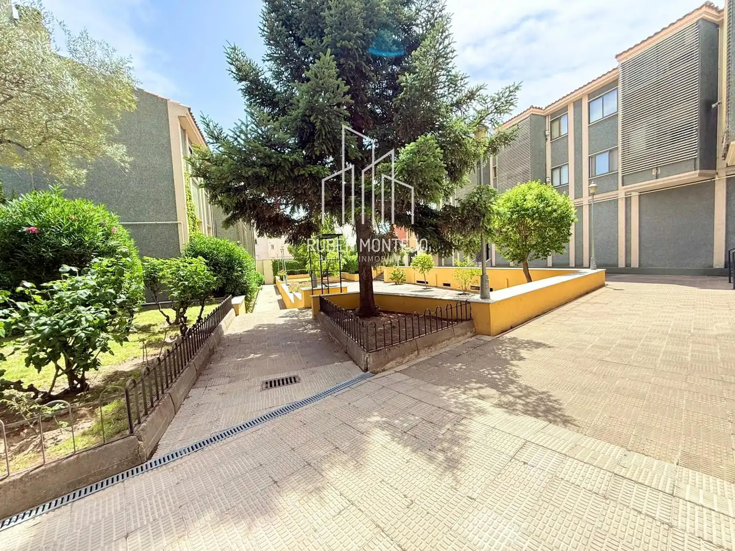 Vista exterior de Piso en venta en Salamanca con Calefacción, Terraza y Balcón