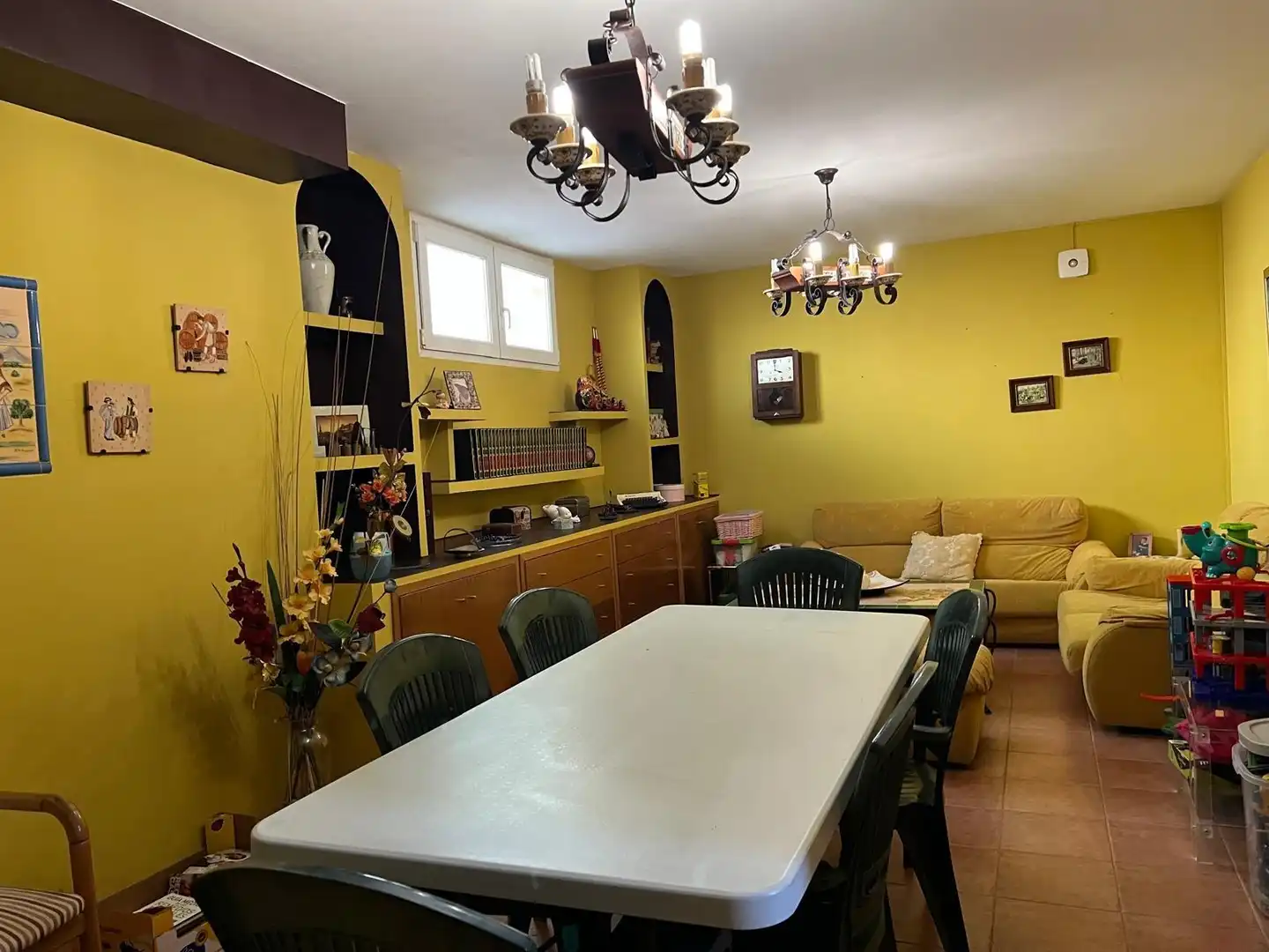 Menjador de Casa o xalet en venda en Ontinyent amb Calefacció, Parquet i Terrassa