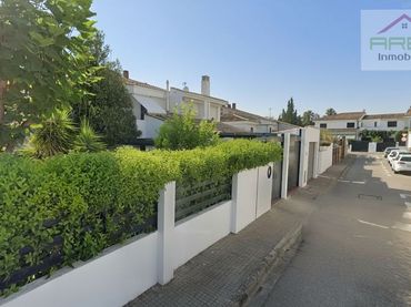 Villa zum Verkauf in Calle Enrique Diez Canedo