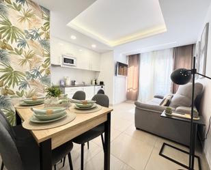 Sala d'estar de Apartament de lloguer en Calpe / Calp amb Aire condicionat, Calefacció i Moblat
