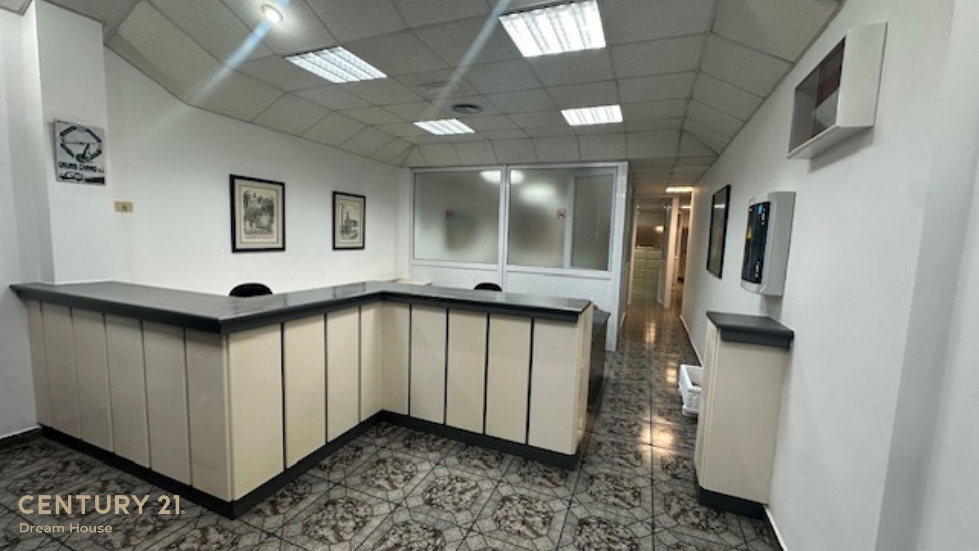 Office to rent in Granadilla de Abona  with Air Conditioner, Storage room and Furnished