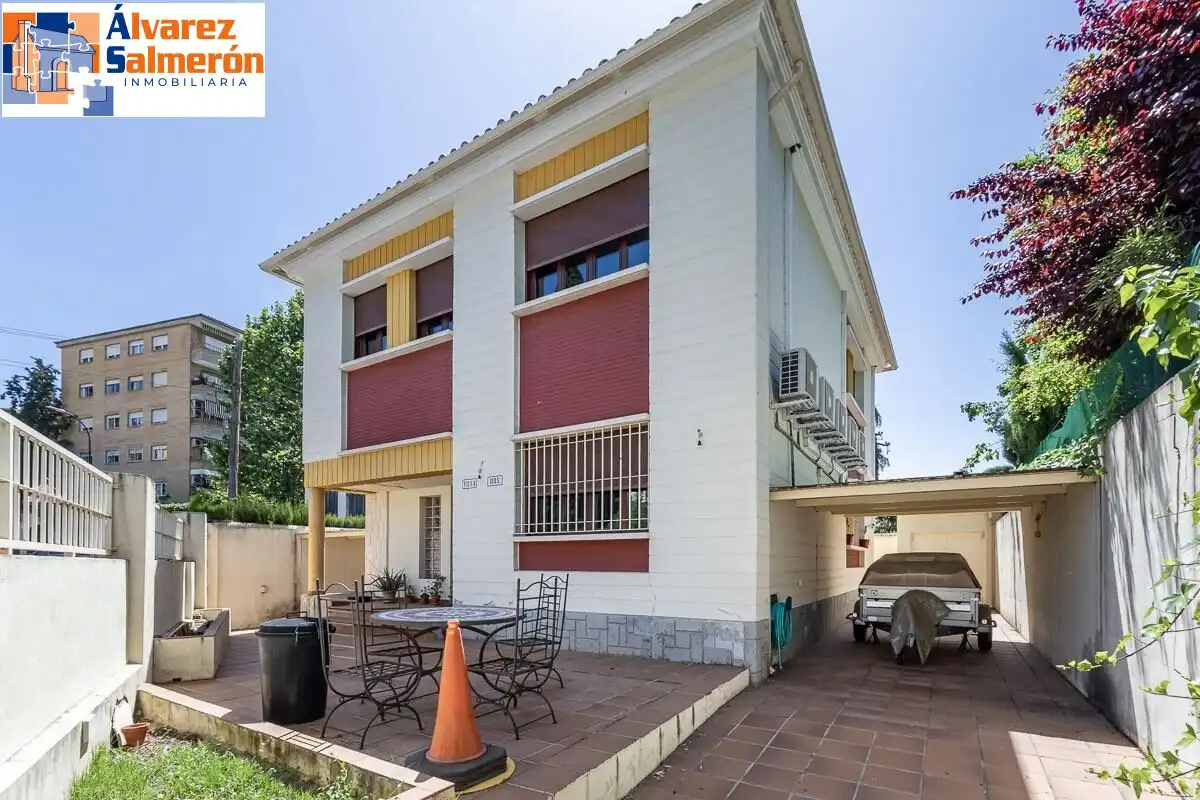Villa con giardino in vendita a BAJO DE HUETOR