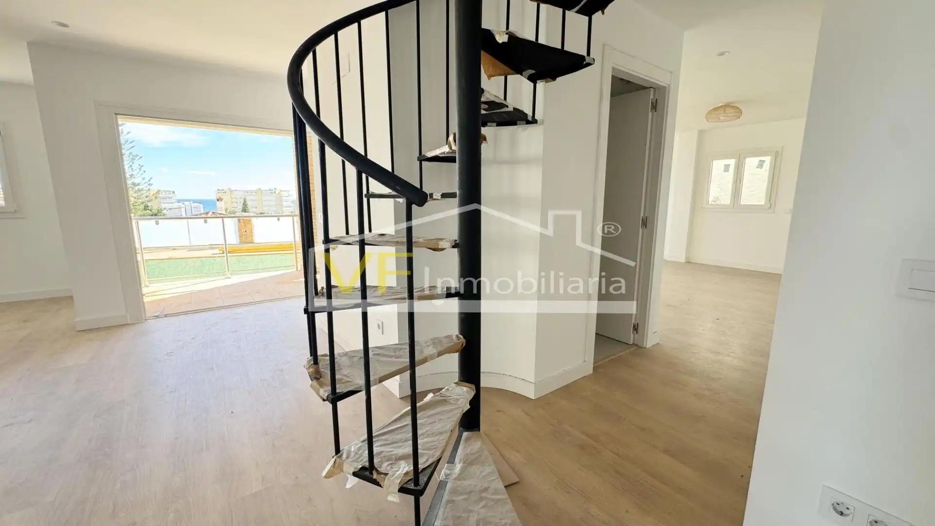 Terrassa de Dúplex en venda en Torremolinos amb Jardí privat, Terrassa i Traster