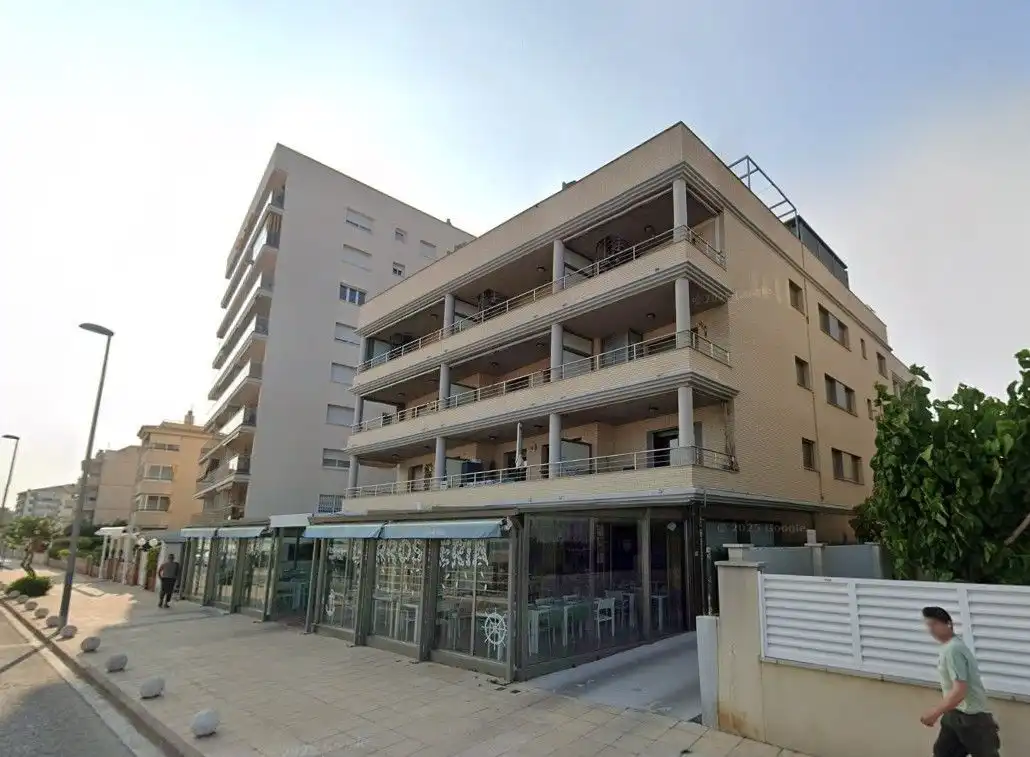 Vista exterior de Garaje en venta en Cunit