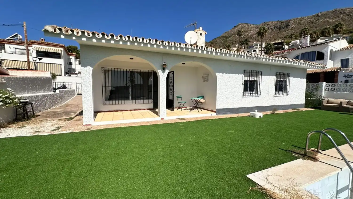 Vista exterior de Casa o xalet en venda en Benalmádena amb Terrassa