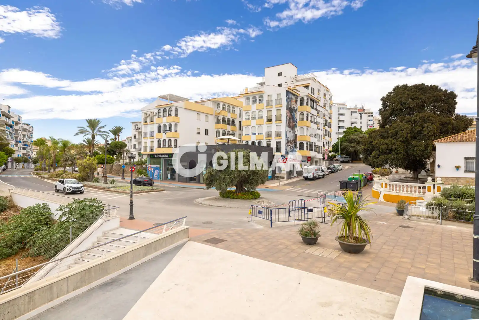 Vista exterior de Àtic en venda en Estepona amb Calefacció i Balcó