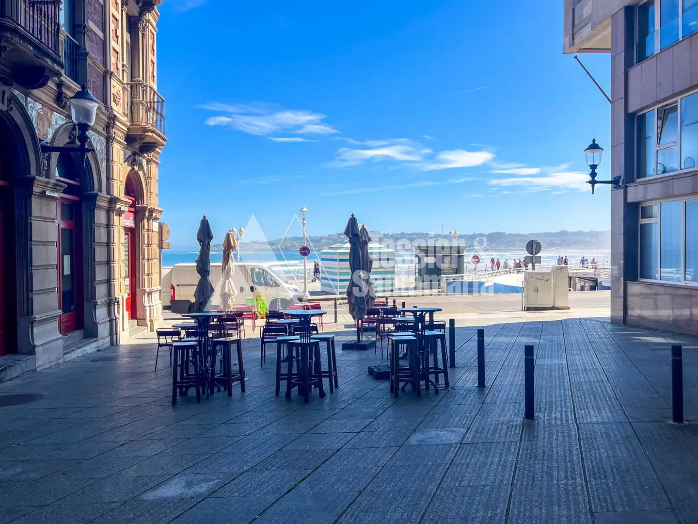 Terraza de Local en venta en Gijón 