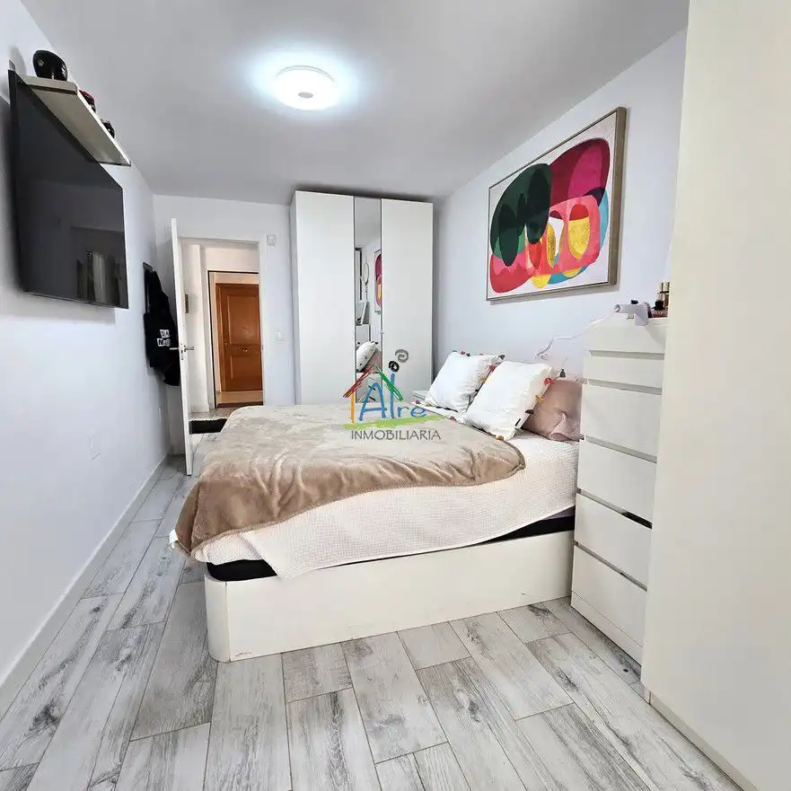 Dormitori de Apartament en venda en Almonte amb Aire condicionat i Moblat