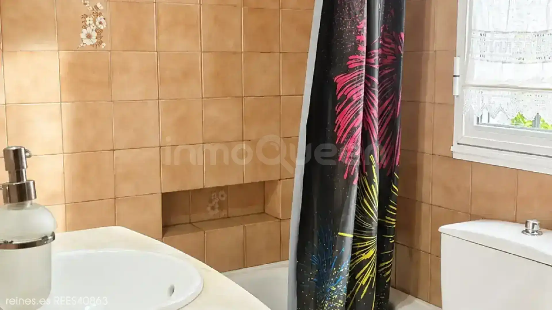 Bathroom of Houses for sale in Trabada  with Air Conditioner, Heating and Private garden