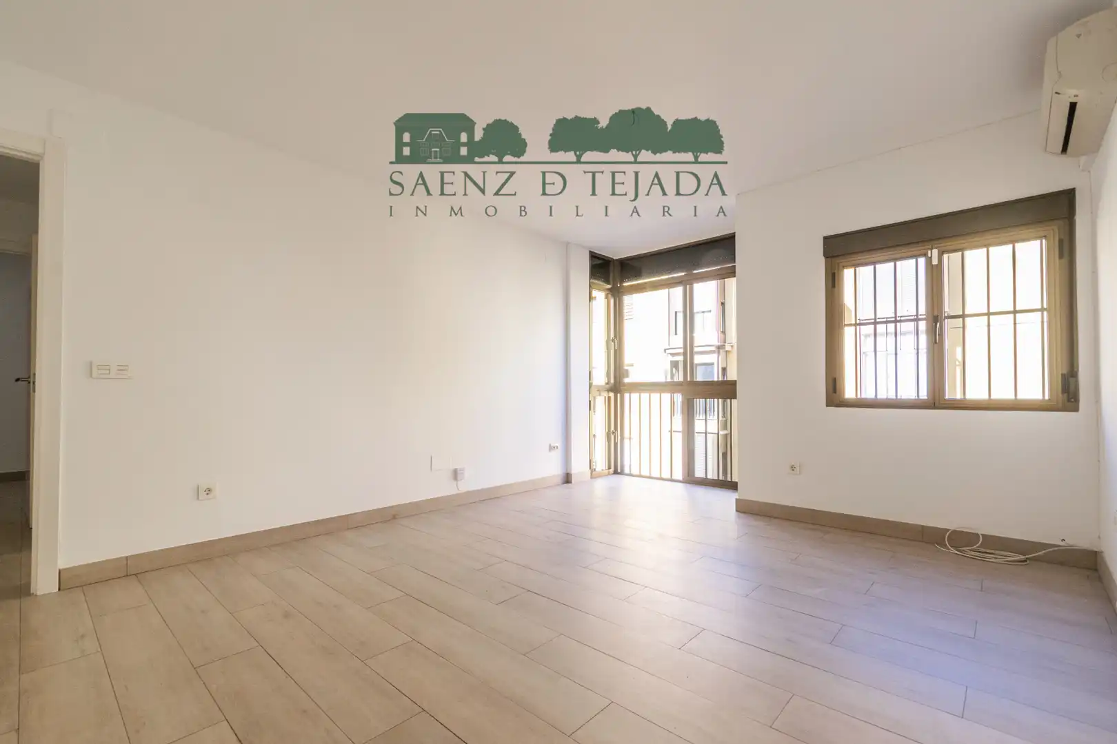 Flat with lift to rent in Calle Luis Montoto 21, imagen 3