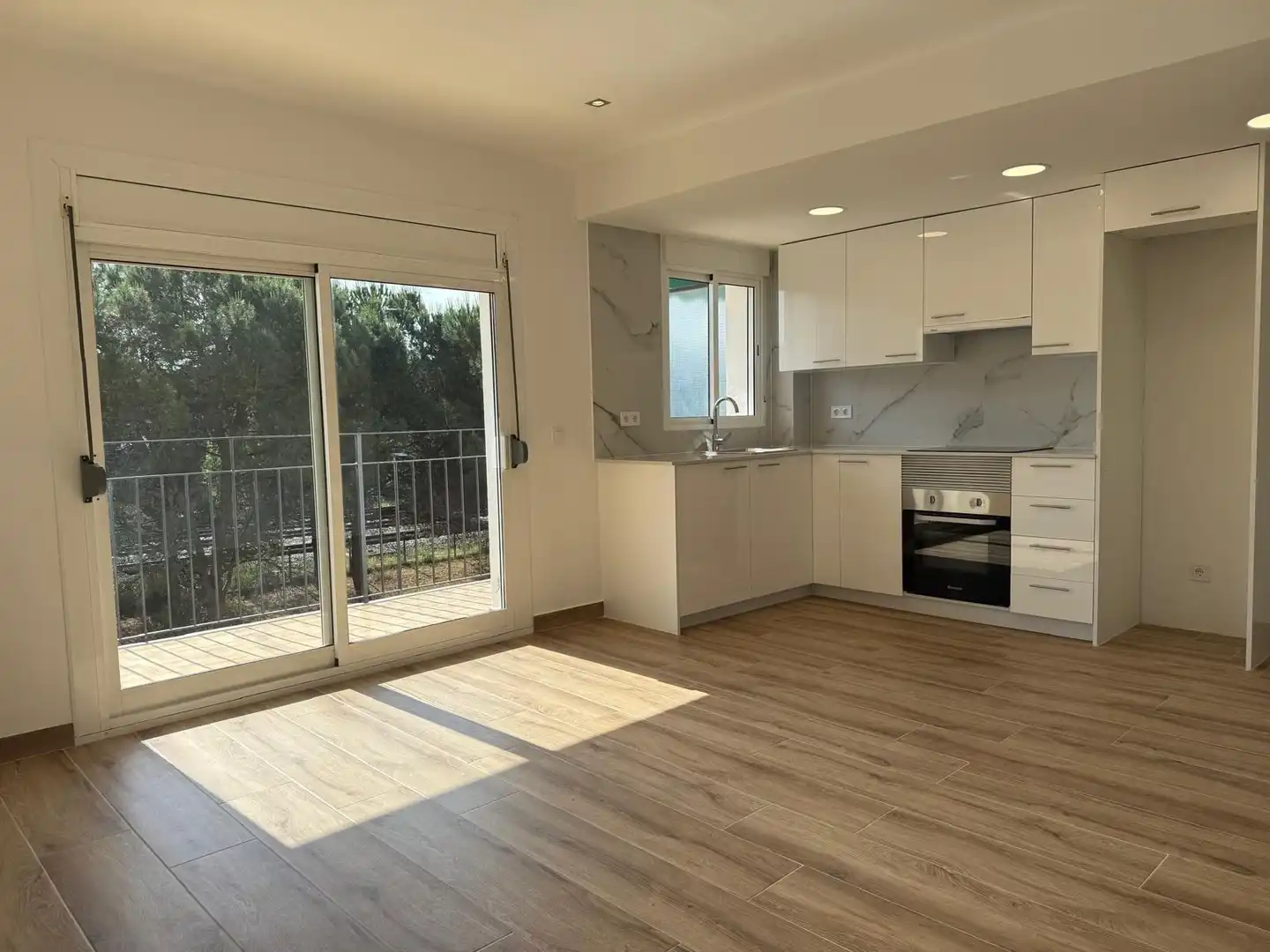 Wohnung mit Terrasse zum Verkauf in Carrer OVIEDO