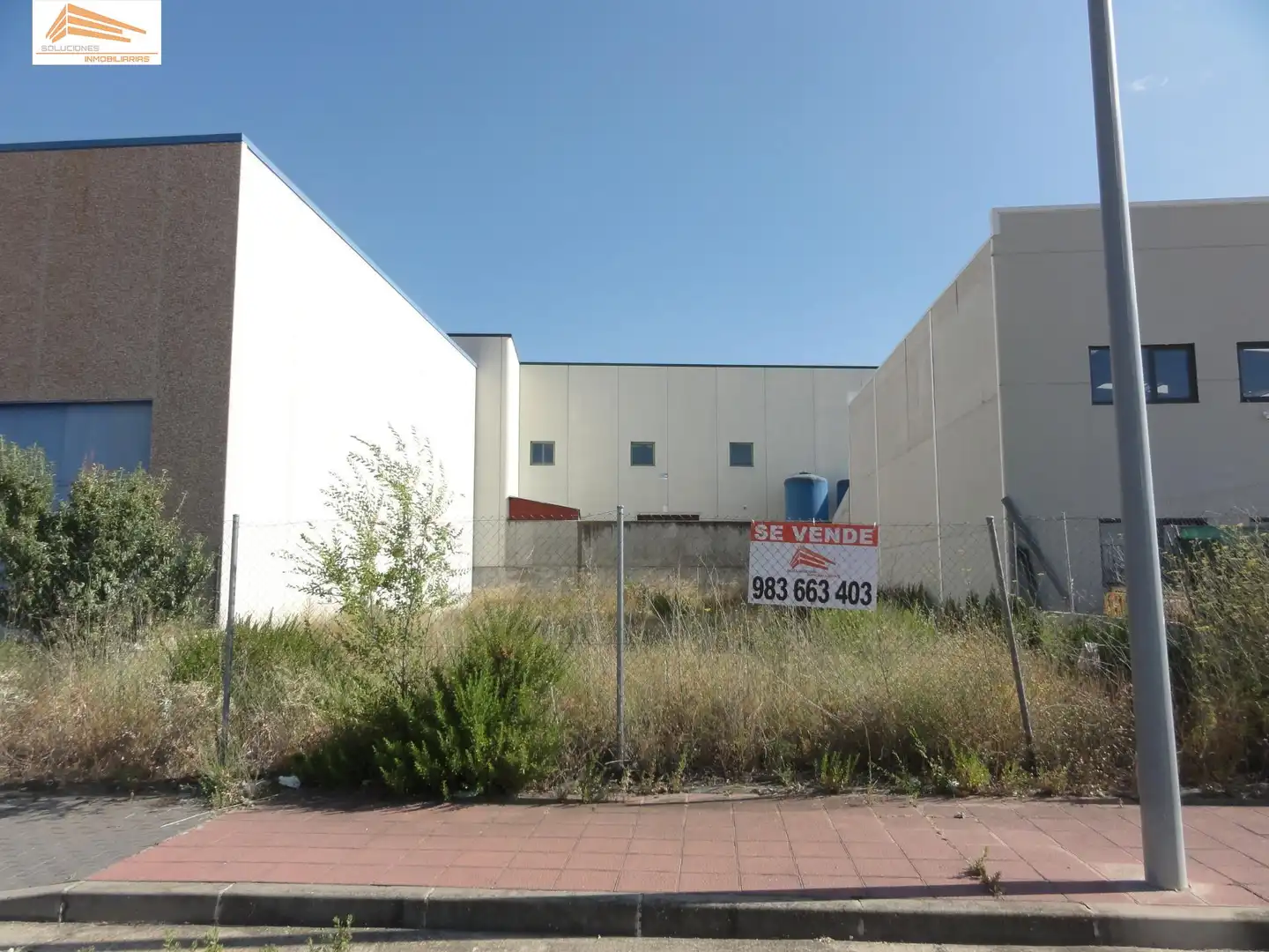 Vista exterior de Terreny industrial en venda en Valladolid
