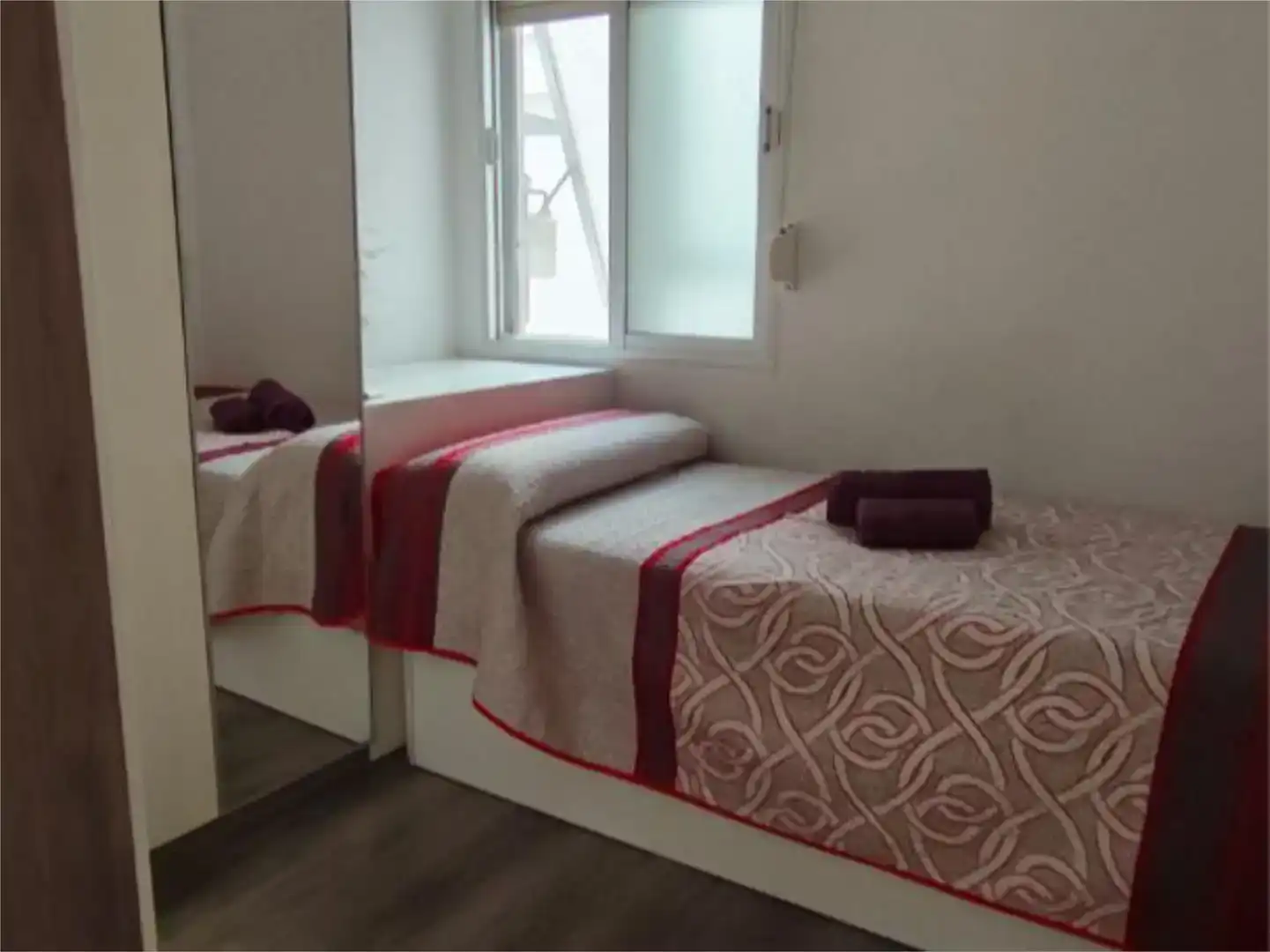 Bedroom of Flat for sale in  Valencia Capital  with Air Conditioner and Balcony