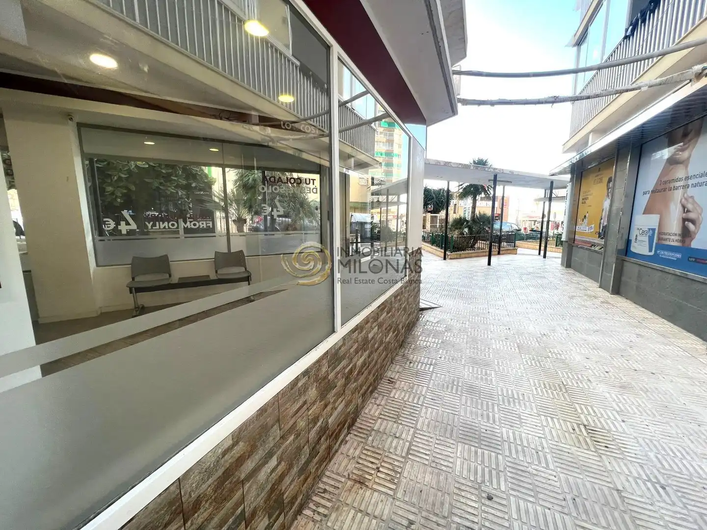 Local en venta en Finestrat