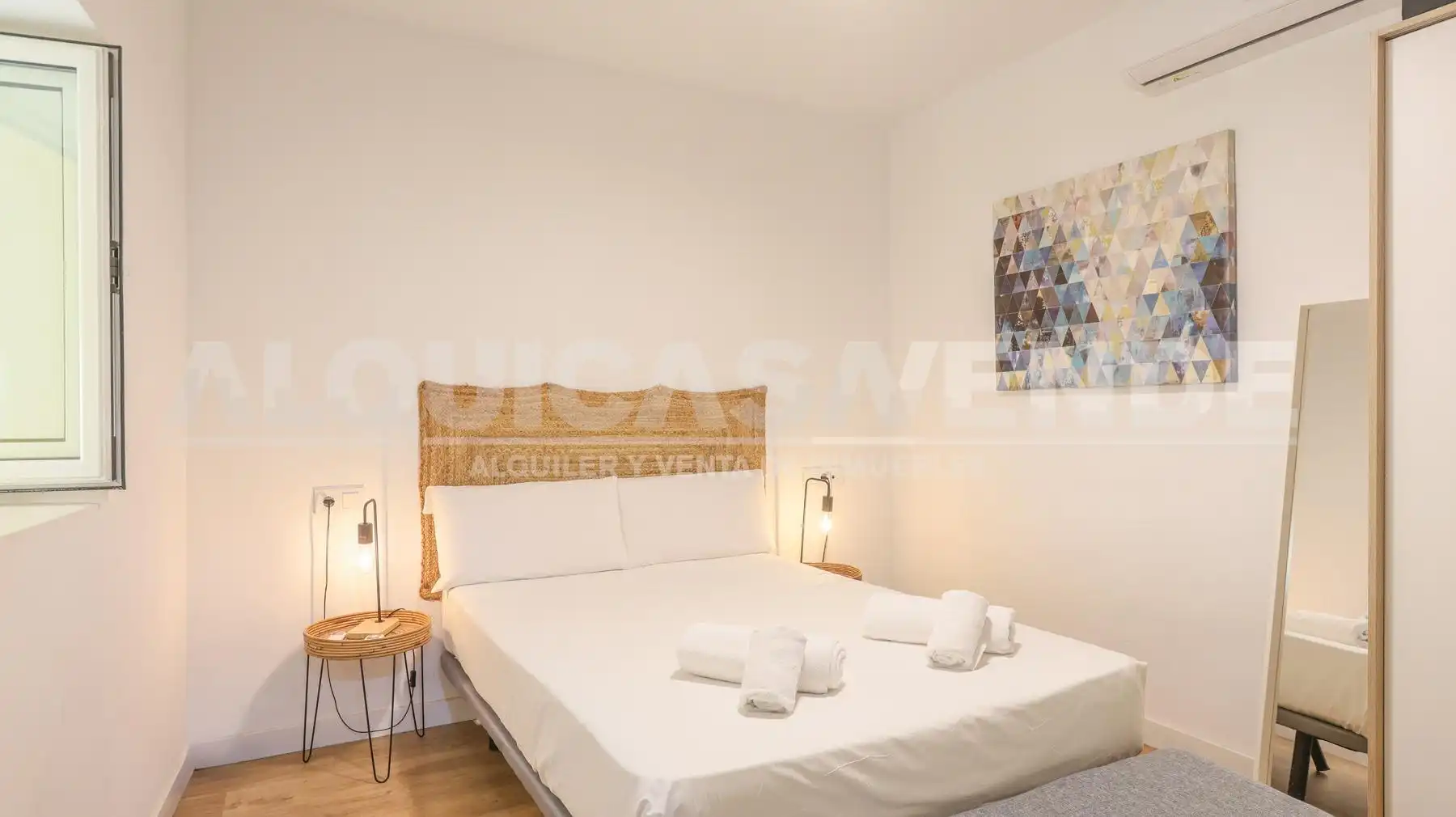 Habitación de Dúplex en venta en Sevilla con Aire acondicionado y Amueblado