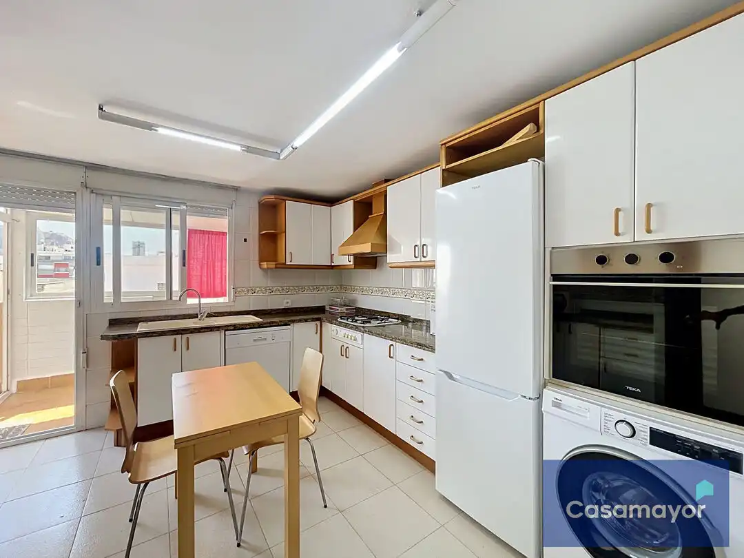 Cocina de Ático de alquiler en Alicante / Alacant con Aire acondicionado, Terraza y Balcón