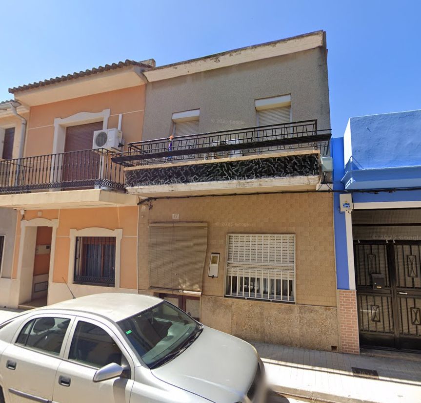Houses for sale in Carrer Perales i Igual