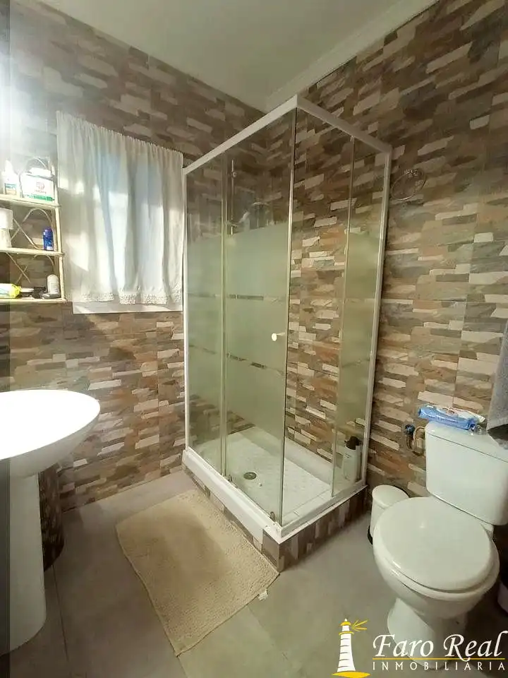 Baño de Finca rústica de alquiler en Sanlúcar de Barrameda con Aire acondicionado, Jardín privado y Piscina