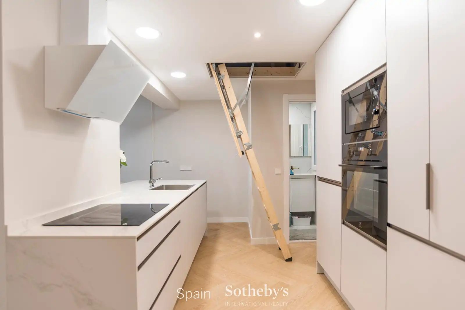 Cuina de Apartament en venda en Madrid amb Aire condicionat, Calefacció i Traster
