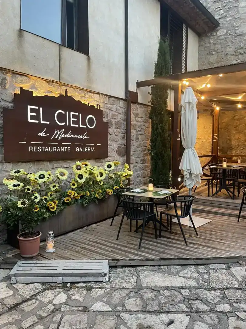 Local en venta en Medinaceli con Aire acondicionado