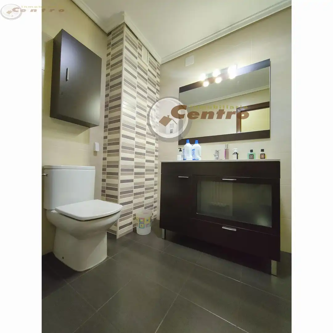 Flat with terrace for sale in Feria, imagen 19