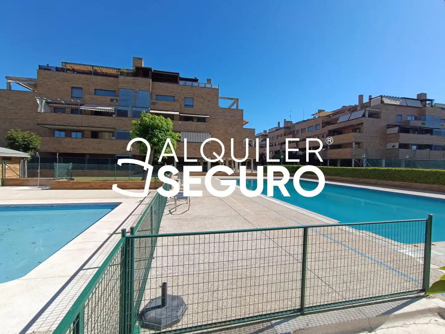 Piscina de Piso de alquiler en Parla con Aire acondicionado, Calefacción y Terraza