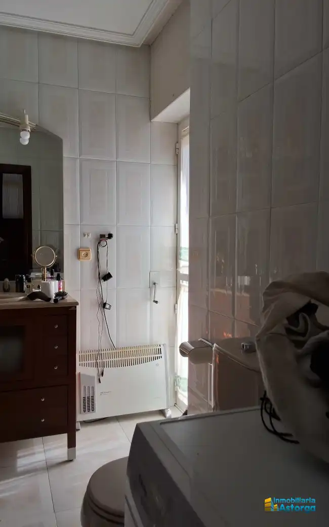 Baño de Casa o chalet en venta en Astorga con Calefacción, Jardín privado y Parquet