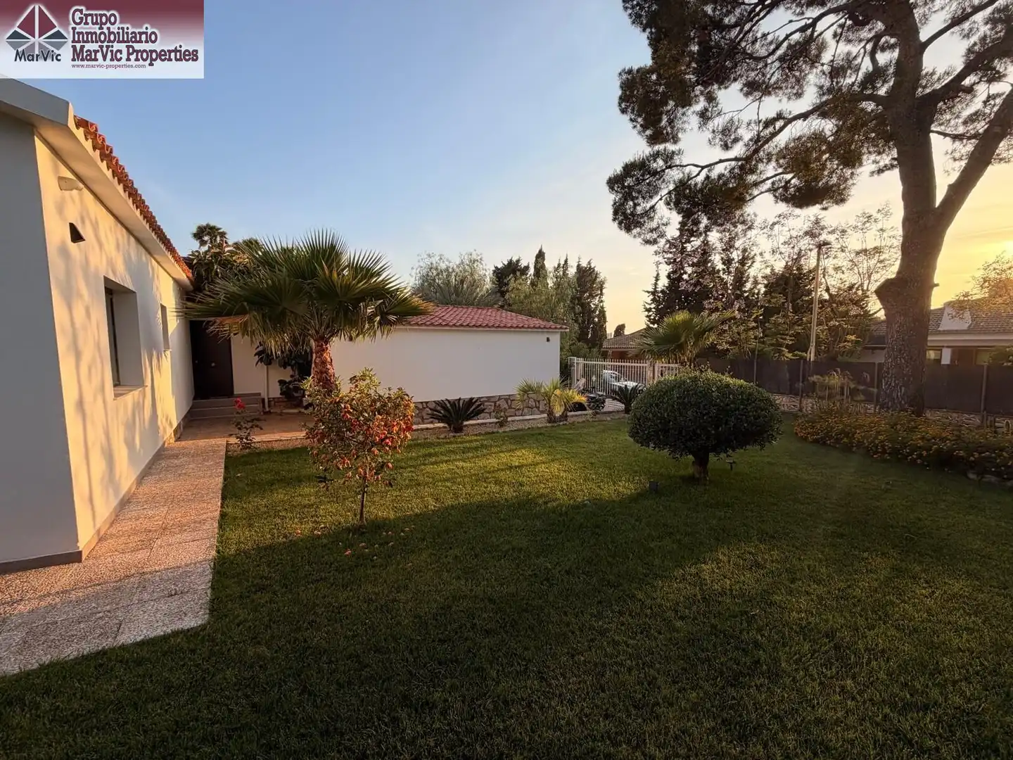 Jardí de Casa o xalet en venda en Benidorm amb Aire condicionat, Terrassa i Piscina