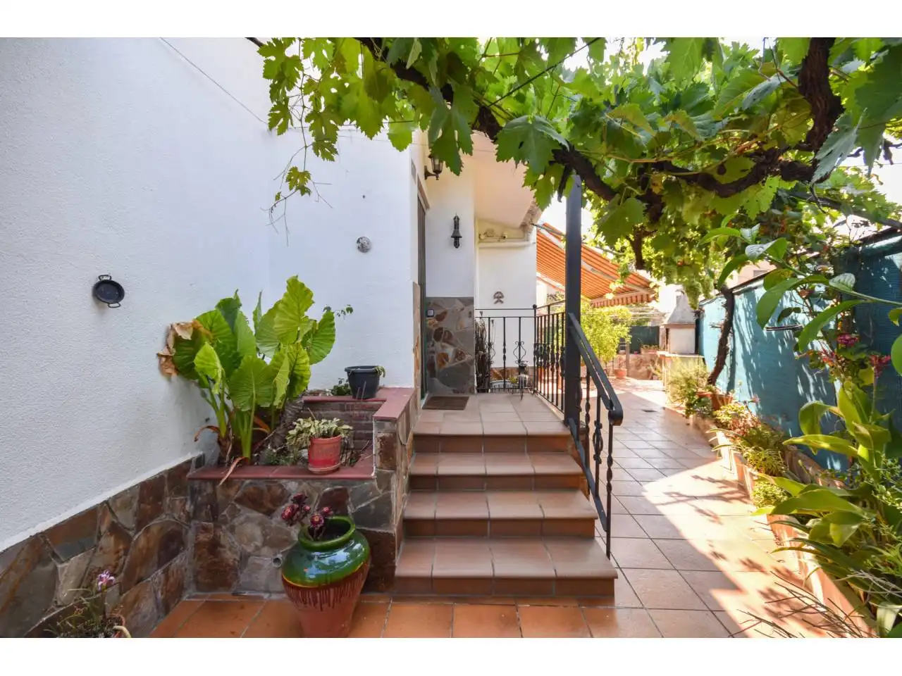 Terraza de Casa o chalet en venta en Santa Perpètua de Mogoda con Aire acondicionado, Calefacción y Jardín privado