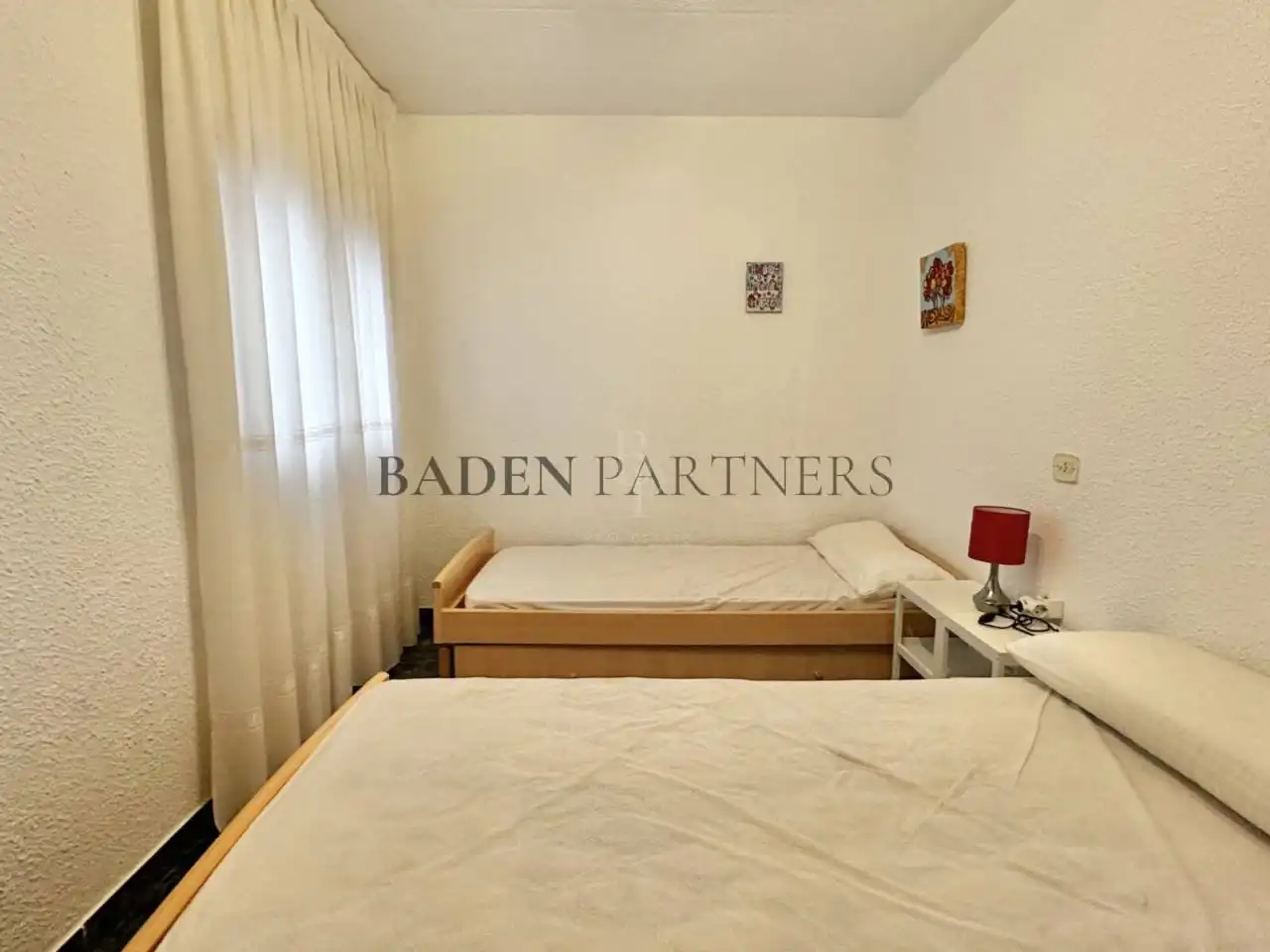 Habitación de Piso de alquiler en Vinaròs con Aire acondicionado, Terraza y Amueblado
