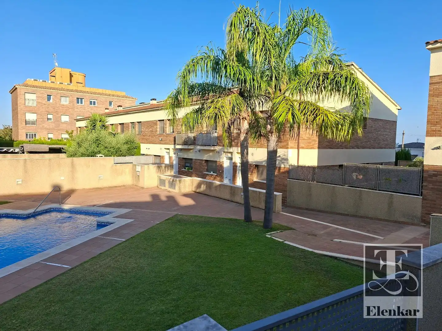Adosado con piscina en venta en Doctor Ramon i Cajal