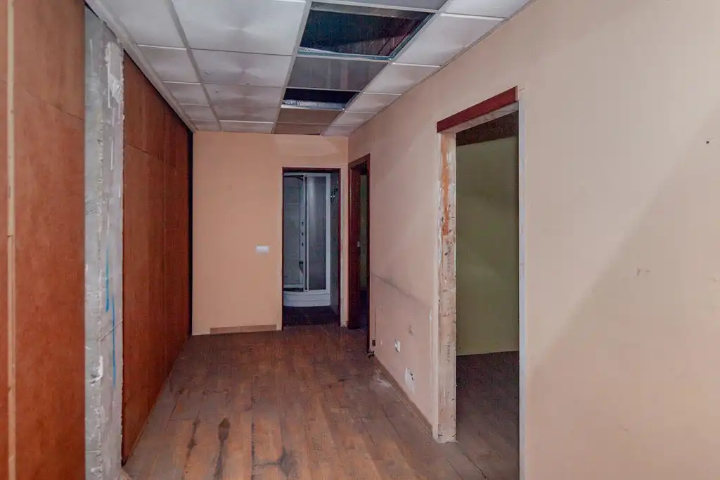 Business premises for sale in Av República Argentina, imagen 8