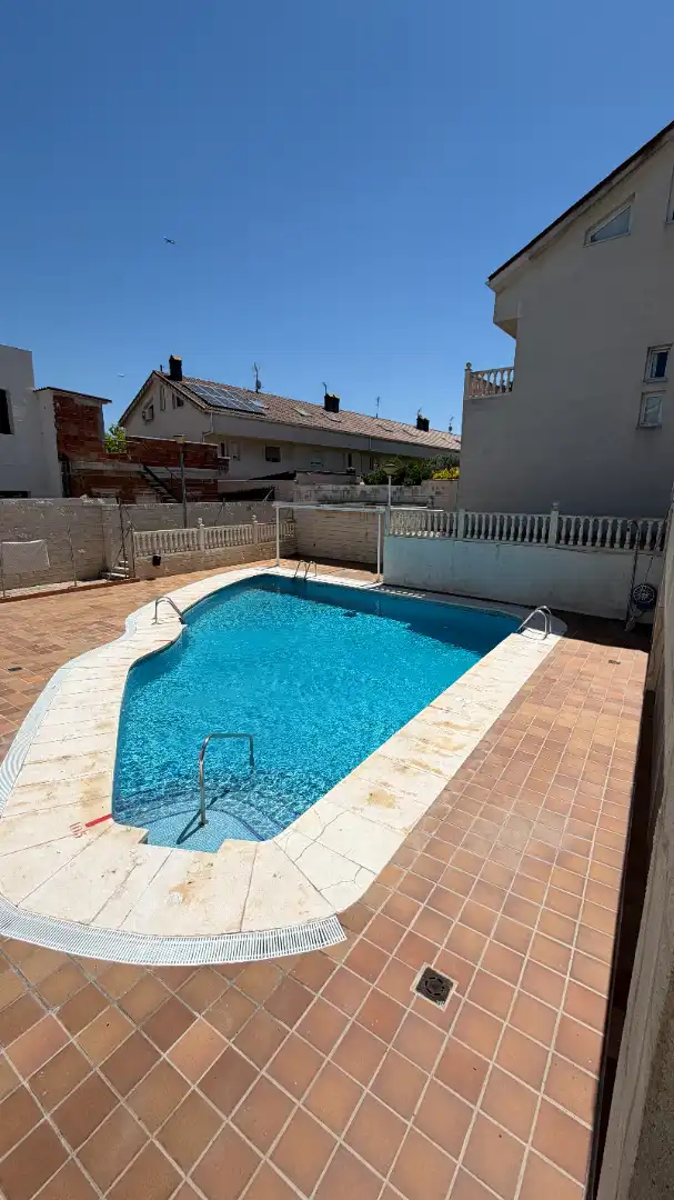 Adosado con piscina en venta en Calle de los Girasoles, imagen 13